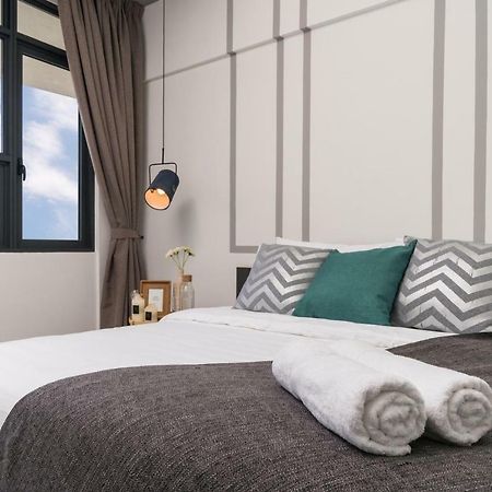 Arte S By Fifi Serviced Suite Penang Sungai Dua Bukit Exterior photo